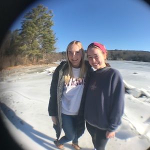 Meet your Posher, Ella